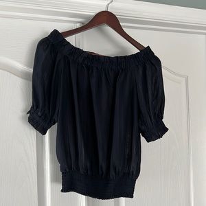 Ann Taylor on/off shoulder blouse. No tags but never worn.